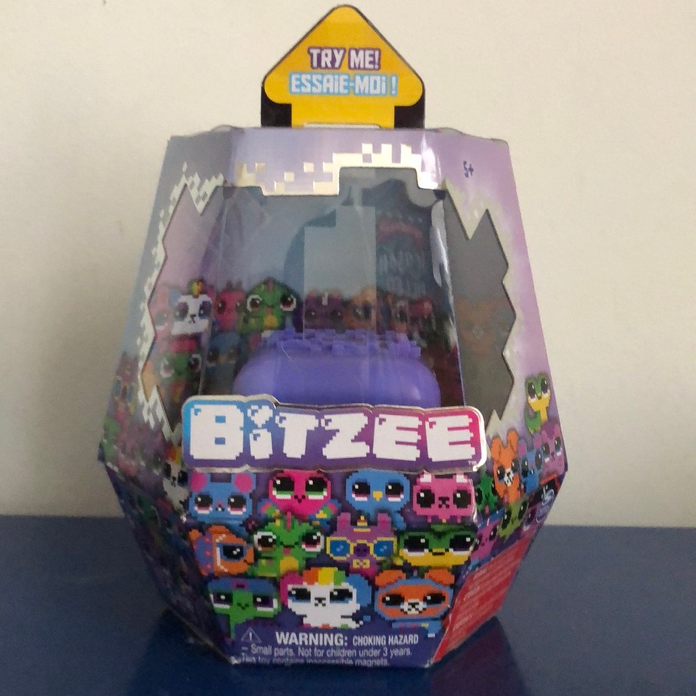 Bitzee, Interactive Digital Pet